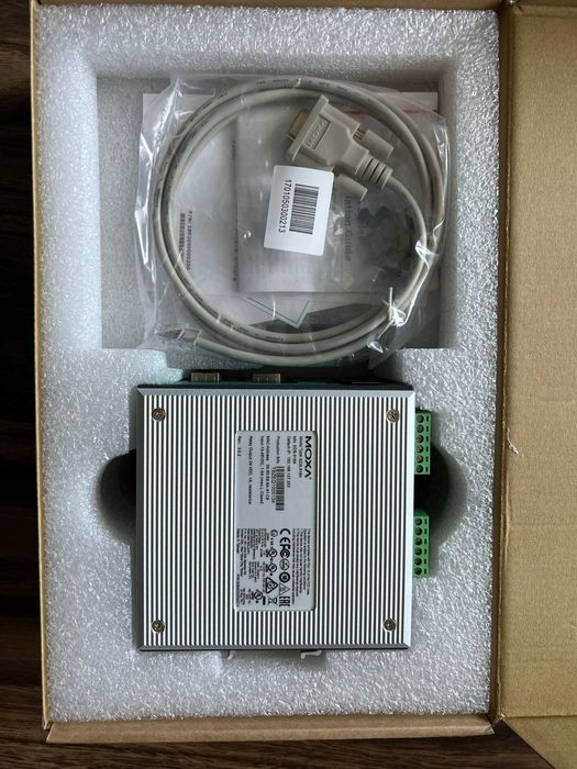 Moxa EDS-518A - Ethernet switch