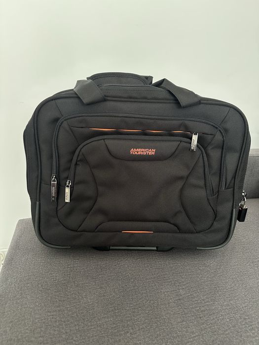 Walizka kabinowa American Tourister