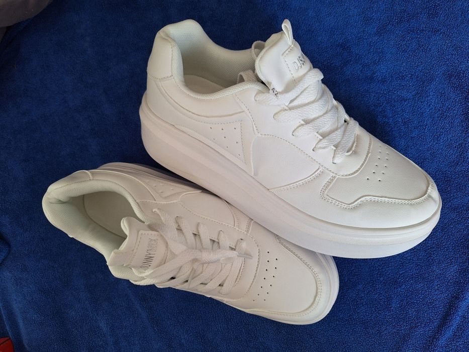 Damskie białe buty sportowe 42,wkładka 26,5 cm