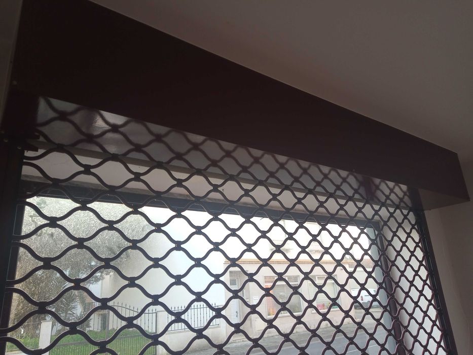 Roll-up Display Grid64376362452995121