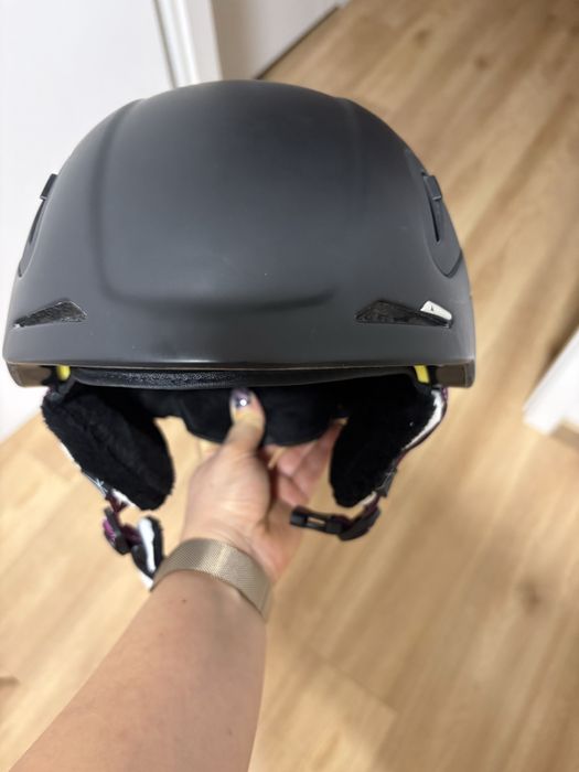 Buty narciarskie 24,5 i kask  Atomic