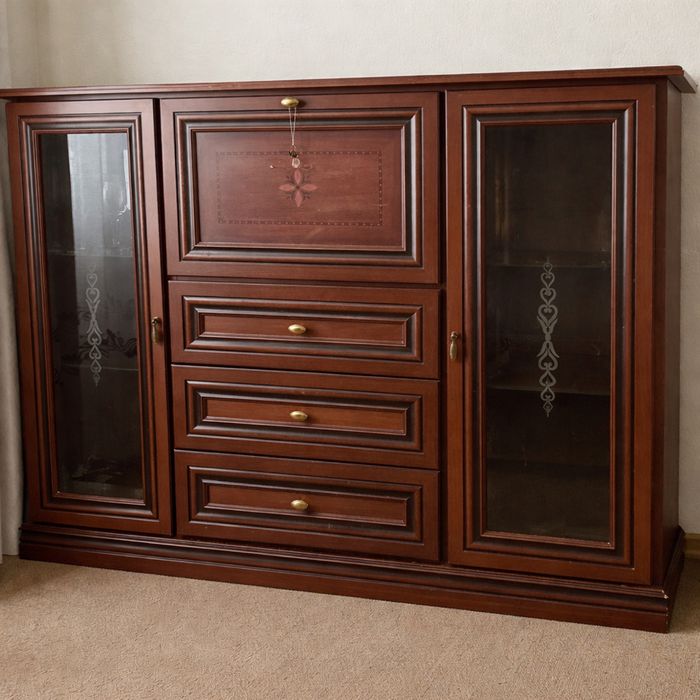 Комод, шафа купе з підсвіткою, розпродаю меблі у звʼязку з ремонтом