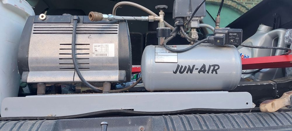 Kompresor jun-air