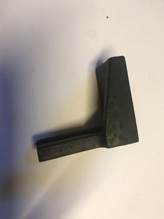 Stopa polskiej szlifierki stolowej Elna