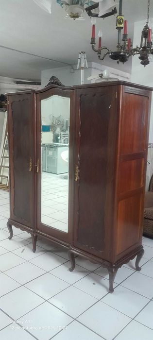 Roupeiro vintage de 3 portas