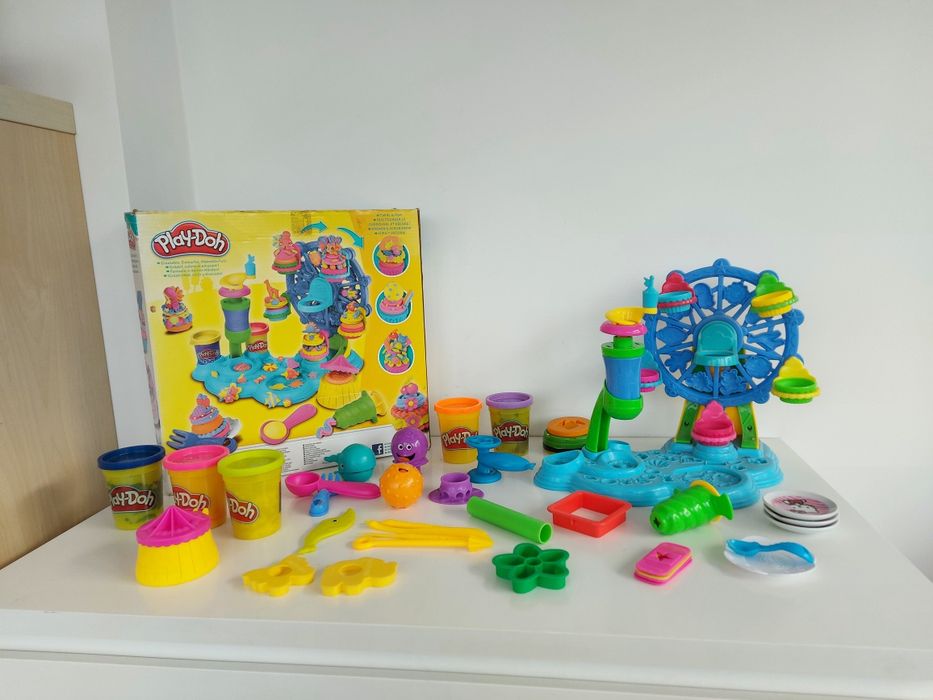 Ciastolina babeczkowy festiwal Play-Doh powiększony zestaw