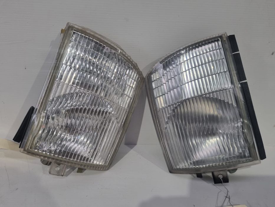 Pisca lateral esquerdo e direito Mitsubishi Canter Fuso
