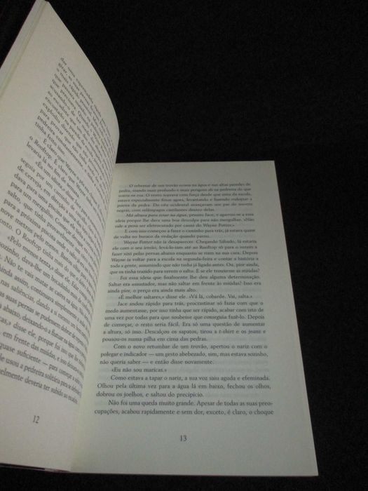 Livro Aqueles que me desejam a morte Michael Koryta