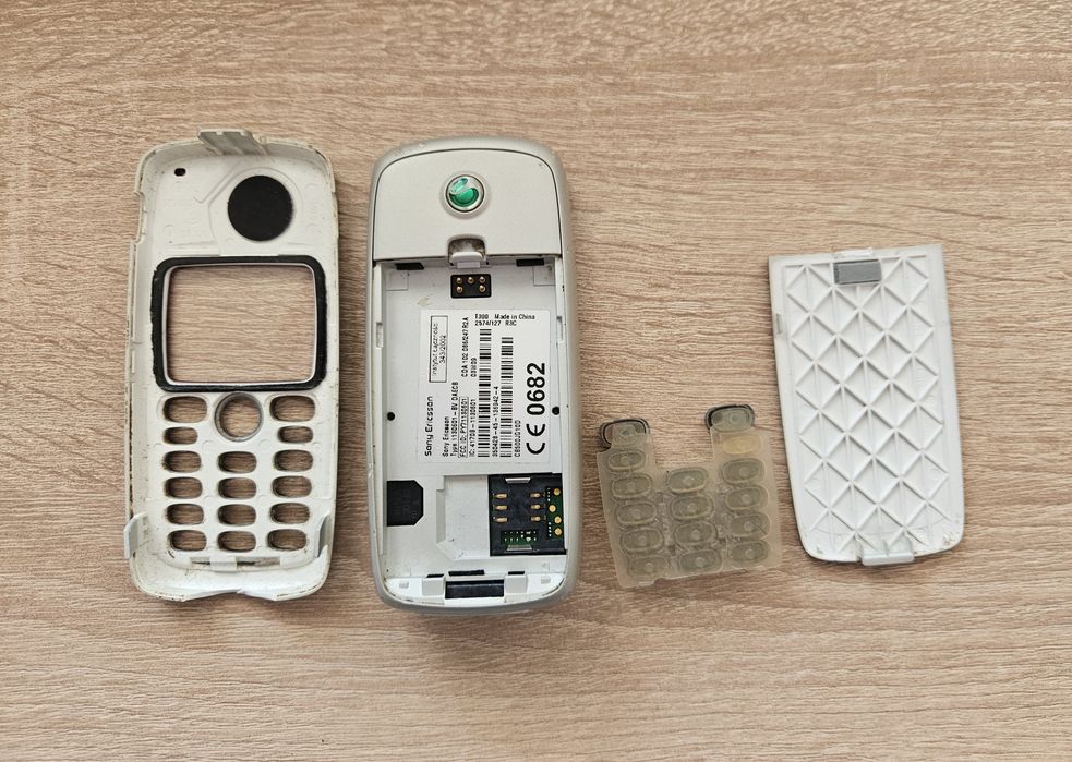 Telefon kolekcjonerski Sony Ericsson T300
