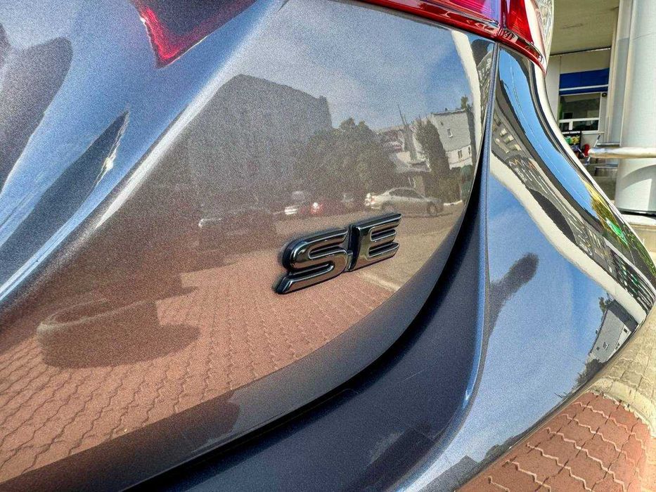 Toyota Camry SE 2022