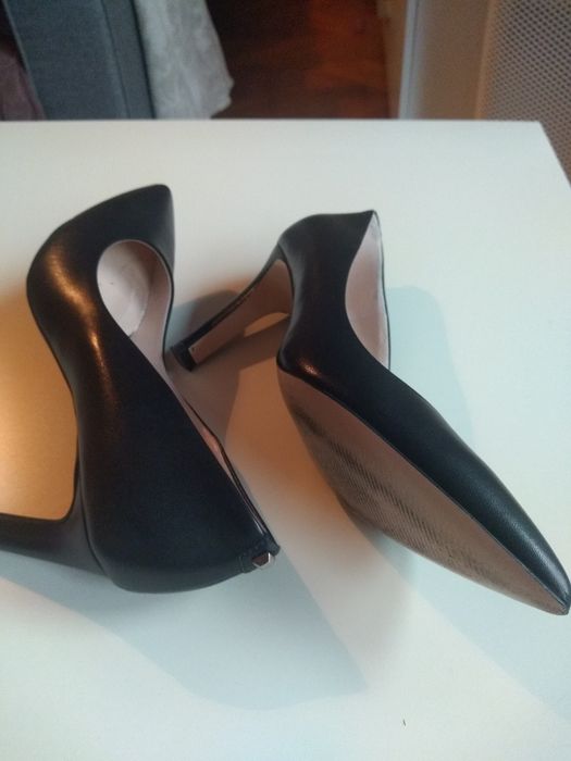 Szpilki skórzane Gino Rossi