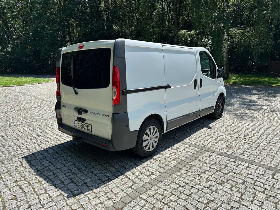 Opel Vivaro 2,0 CDTI samochód ciężarowy