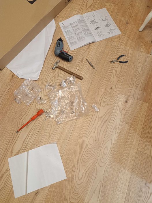 Skręcanie i Montaż Mebli z Paczek – IKEA, Agata, BRW | Solidnie