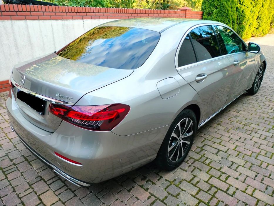 Mercedes-Benz Klasa E Bogata Wersja Niski Przebieg 220 CDI 4-Matic