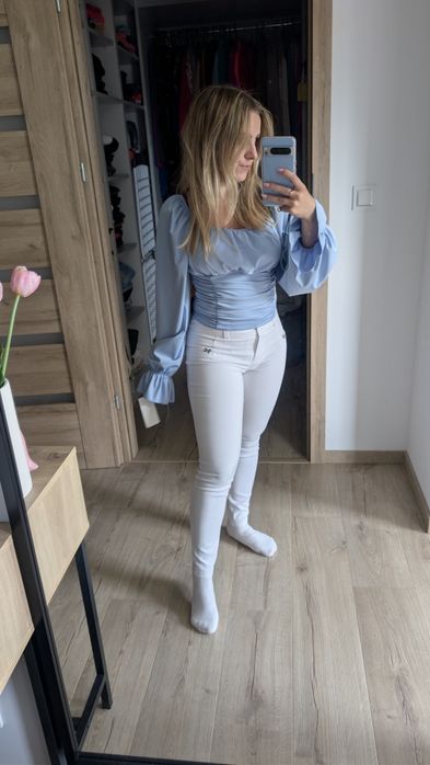 Bluzka hiszpanka baby blue