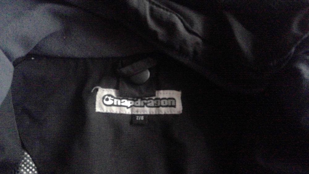 kurtka  narciarska bez podpinki na 7-8 lat