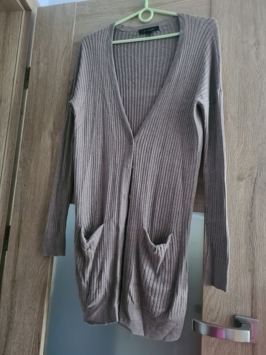 Sweter długi na guziczki z kieszonkami rozm 10 / 38