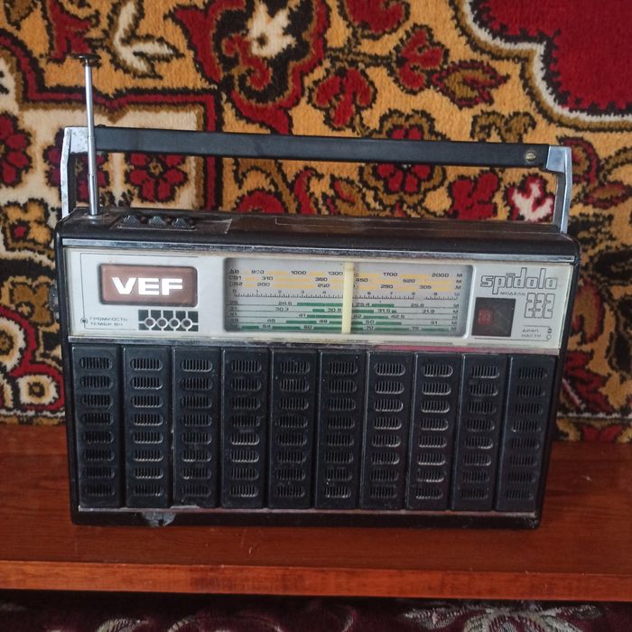 Радиоприемник VEF SPIDOLA 232