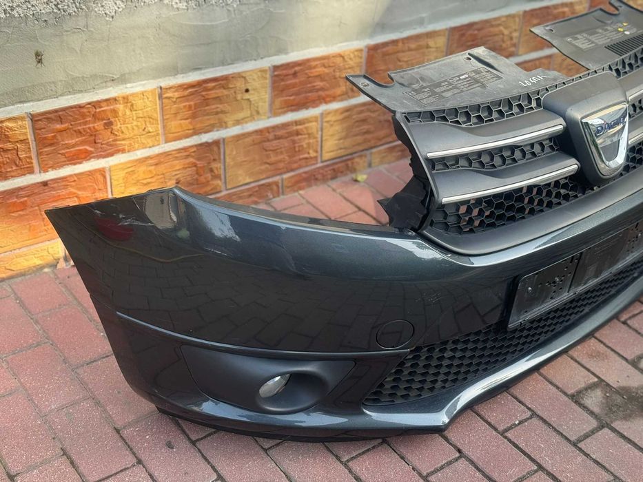 Zderzak kompletny przód Dacia Logan 2013