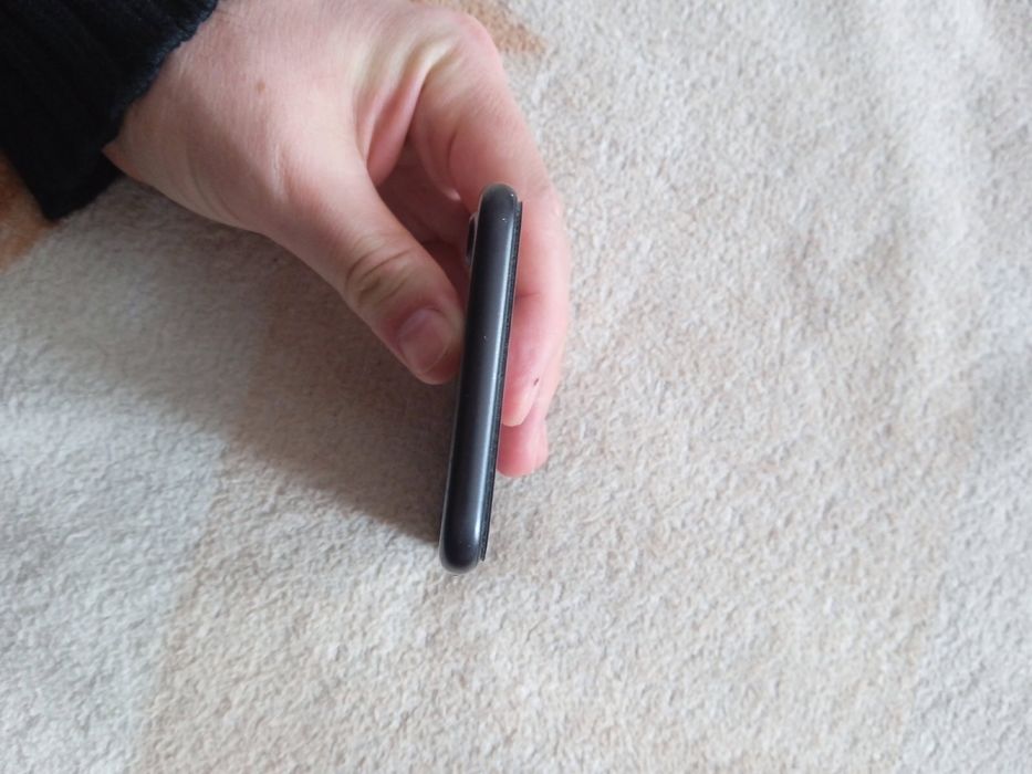 Продам iPhone7.память 32