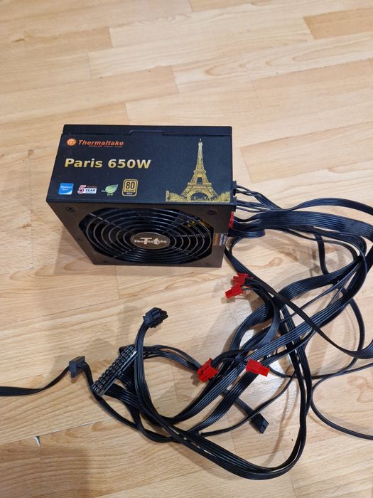 Thermaltake 650W Якісний брендовий блок живлення