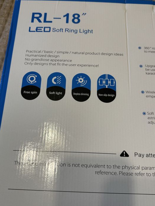 Кільцева лампа зі штативом