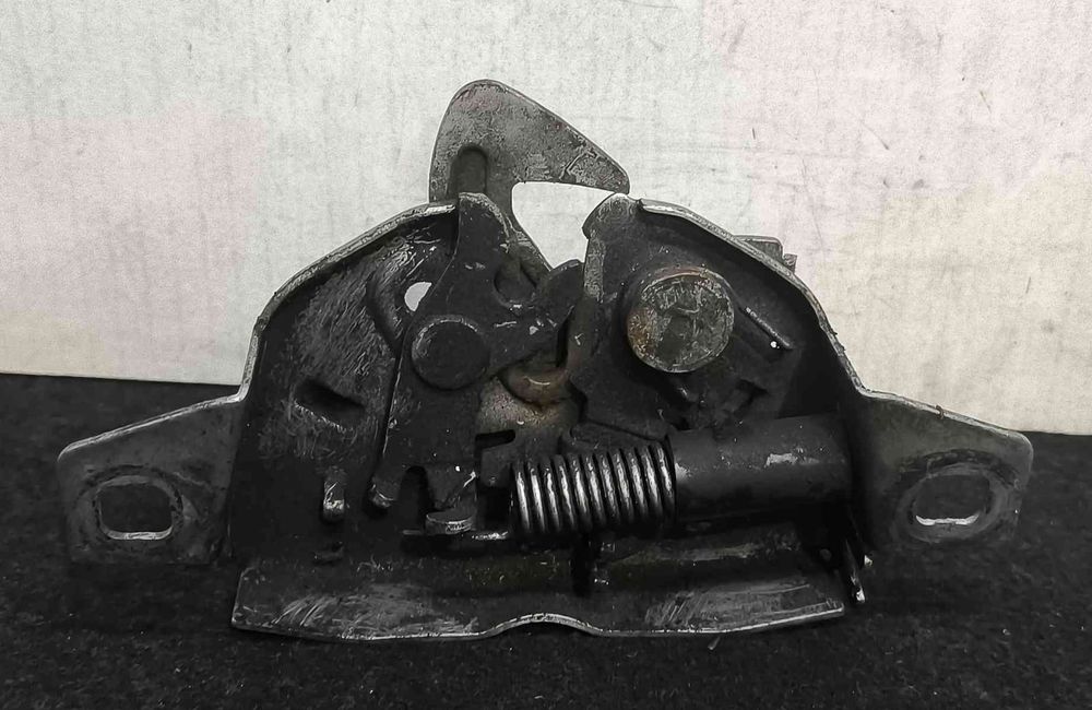Fechadura / Fecho da Mala - FIAT PUNTO