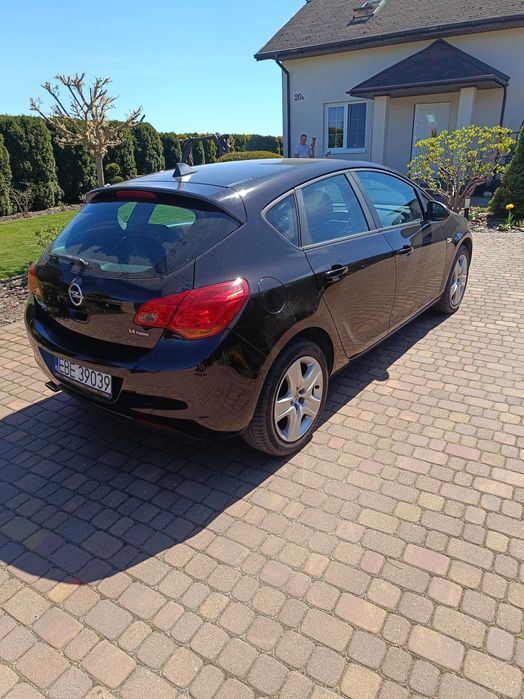 Opel Astra 1.4 Turbo 2010
