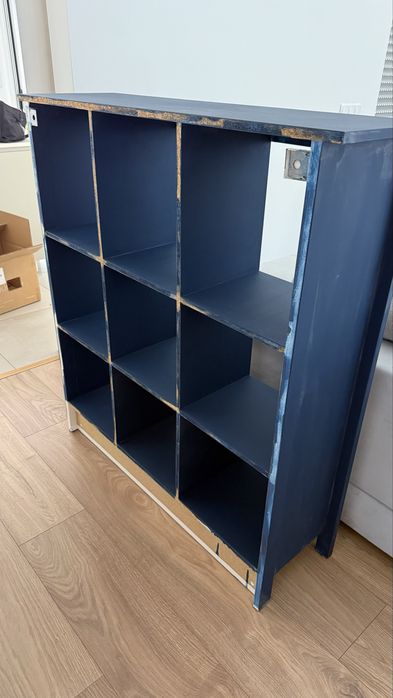 Estante ikea pintada de azul (era branca)