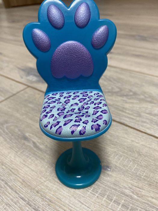 Іграшковий стілець