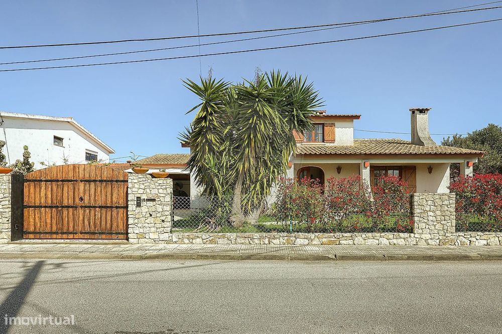 Moradia T4 para venda