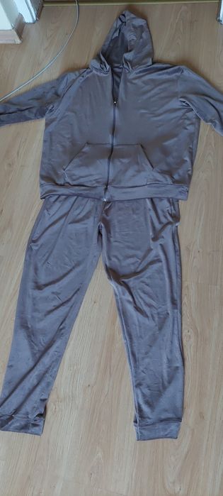 SRZEDAM  Dres welurowy