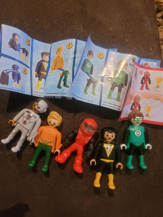 Kinder cyborg zestaw jajko