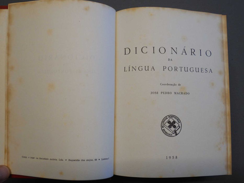 Dicionário da Língua Portuguesa - José Pedro Machado - 7 Vols.