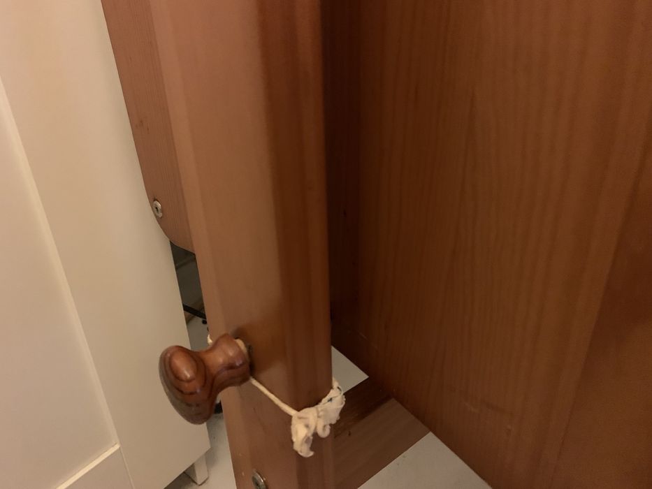 Berço em pinho com baloiço