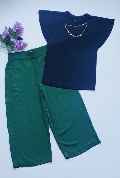 Reserved  zestaw spodnie i bluzka