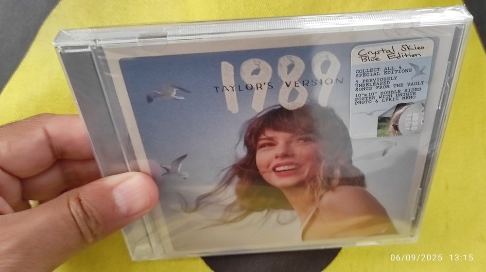 Taylor Swift - 1989 CD Crystal Skies Blue Edition