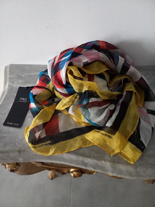 Marks&Spencer jedwabna apaszka