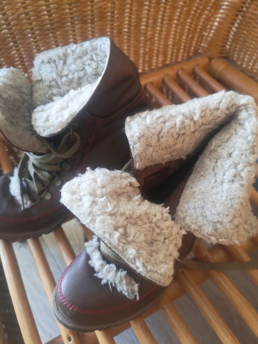 Śliczne brązowe kozaczki w stylu boho