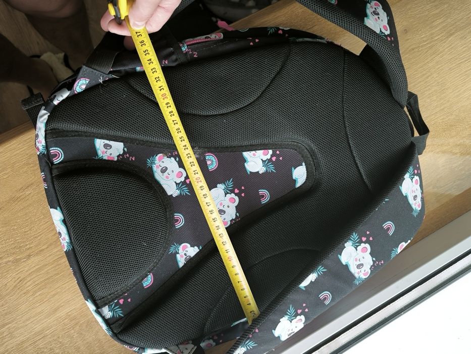 Продам шкільний портфель