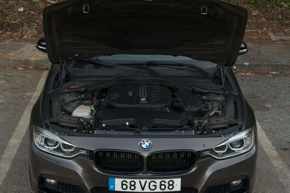 BMW 320d Pack M (F30) — 2014 — Caixa Automática