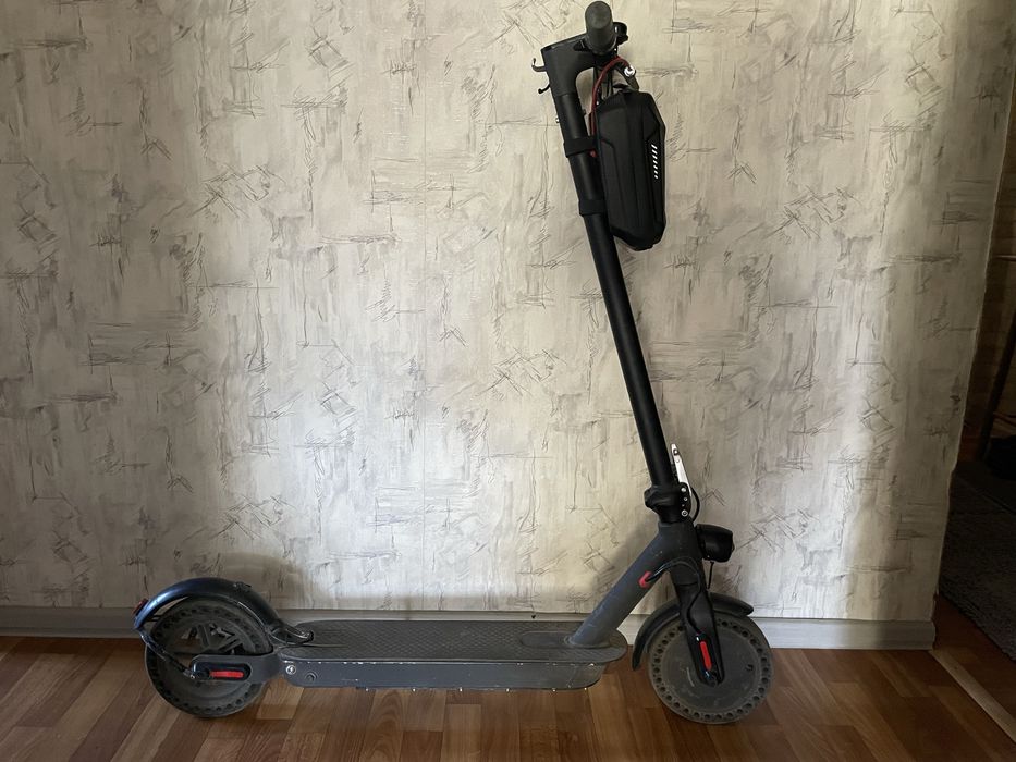 Електросамокат Like.Bike One (Black) 270 Wh