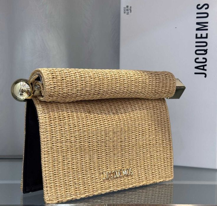 Сумка клатч из рафии Jacquemus la Croisière