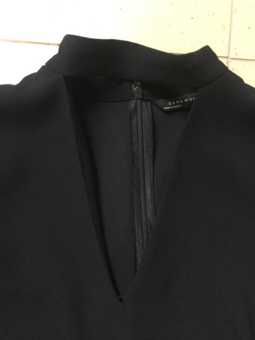 Zara mała czarna sukienka z dekoltem typu chocker S