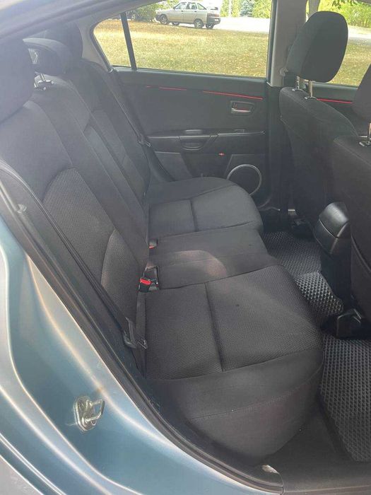 Продам Mazda 3 2006 2.0 бензин