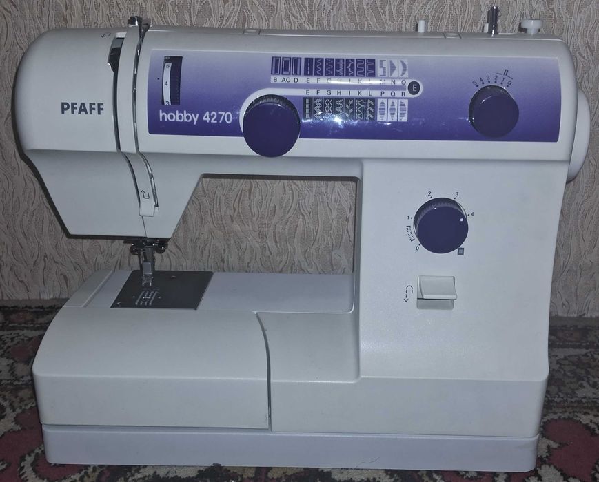 Швейна машина Pfaff Hobby 4270