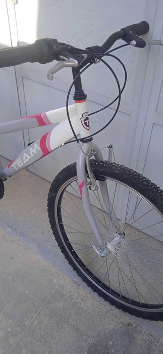 Bicicleta montanha roda 26. Como nova