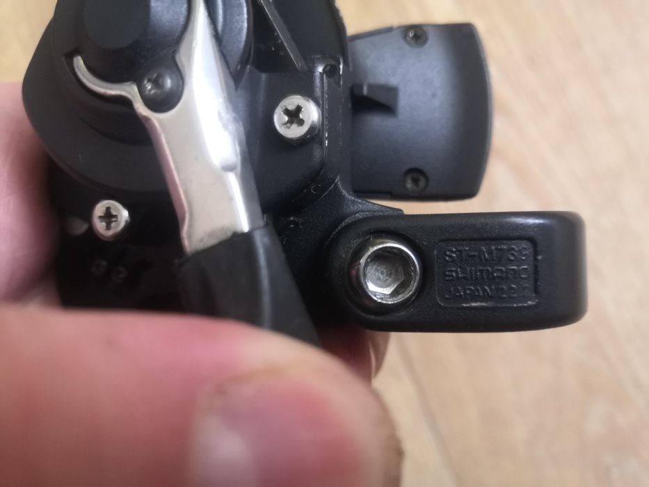 Моноблоки, переключатели, манетки shimano deore xt st m739