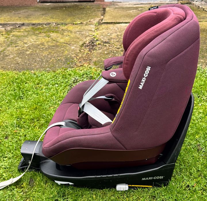Maxi-Cosi Fotelik samochodowy Pearl Pro 2 i-Size + baza FamilyFix2