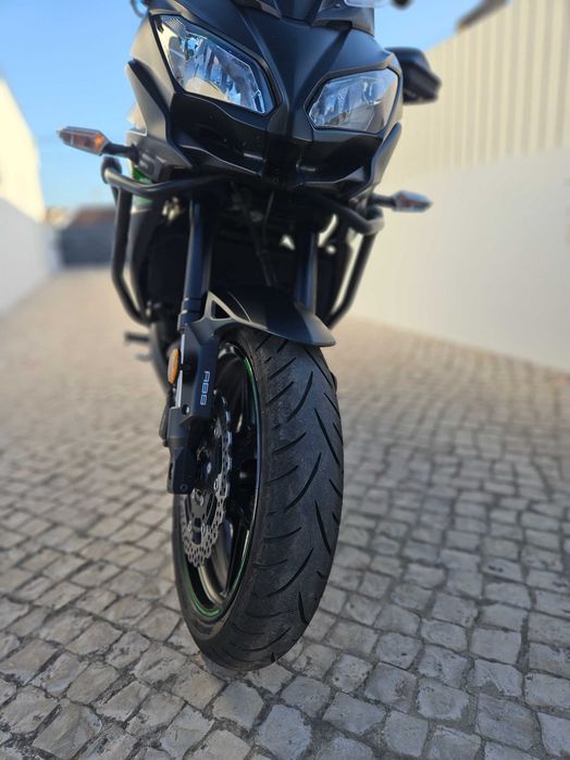 Cawazaki versys 650, de 2020, com 15200km,  6000€